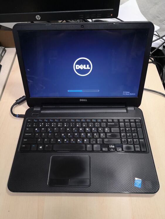 Sülearvuti Dell Inspiron 3537 i5-4200 4GB SSD puudub